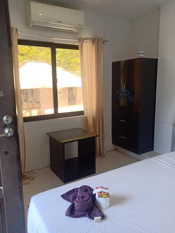 إل نيدو Chelle'S Apartelle-Inn المظهر الخارجي الصورة
