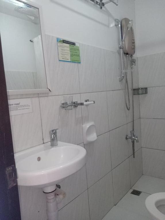إل نيدو Chelle'S Apartelle-Inn المظهر الخارجي الصورة