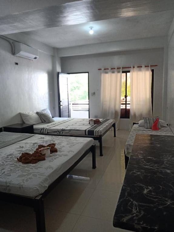 إل نيدو Chelle'S Apartelle-Inn المظهر الخارجي الصورة